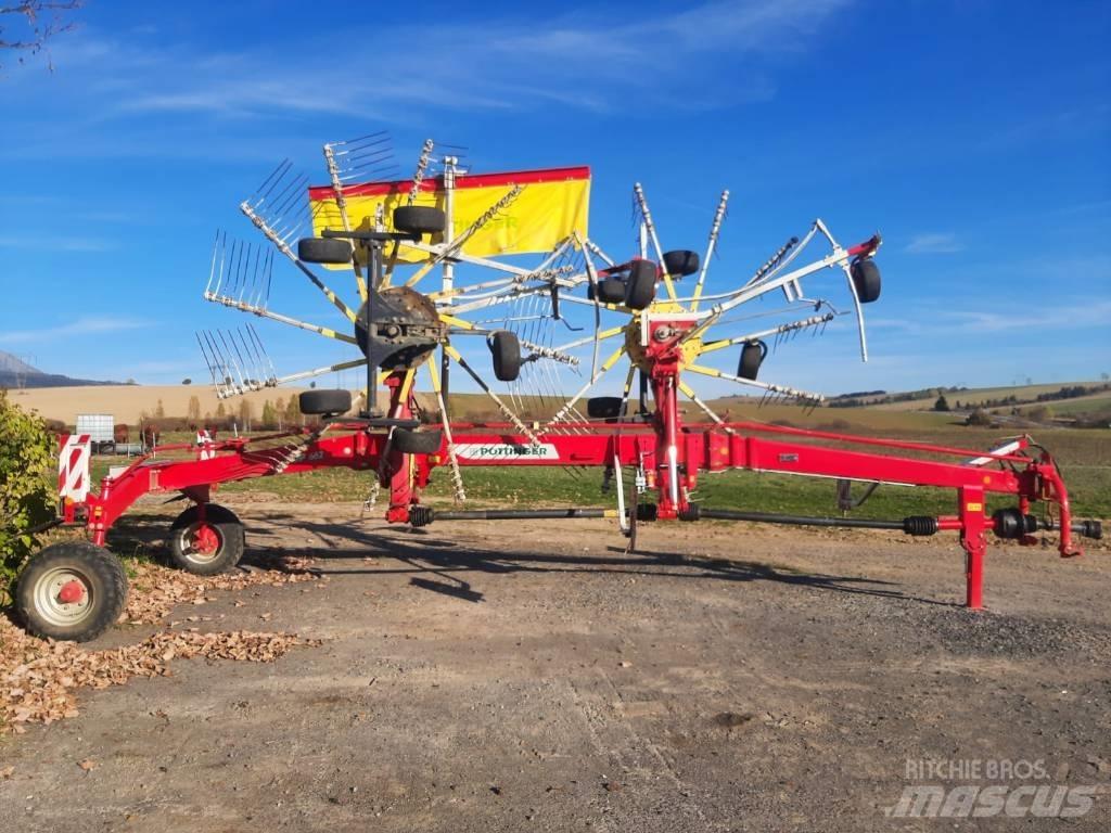 Pöttinger Top 662 Windrowers