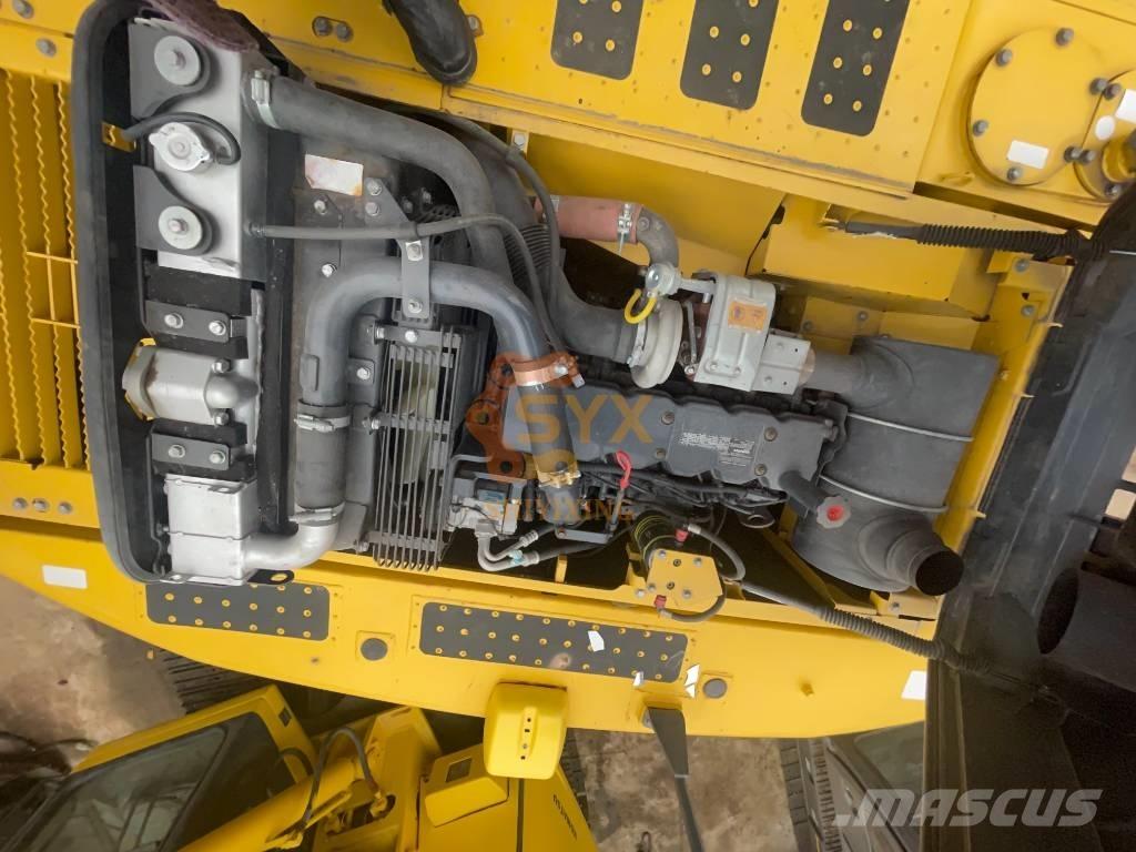 Komatsu PC 200-8 Crawler excavators