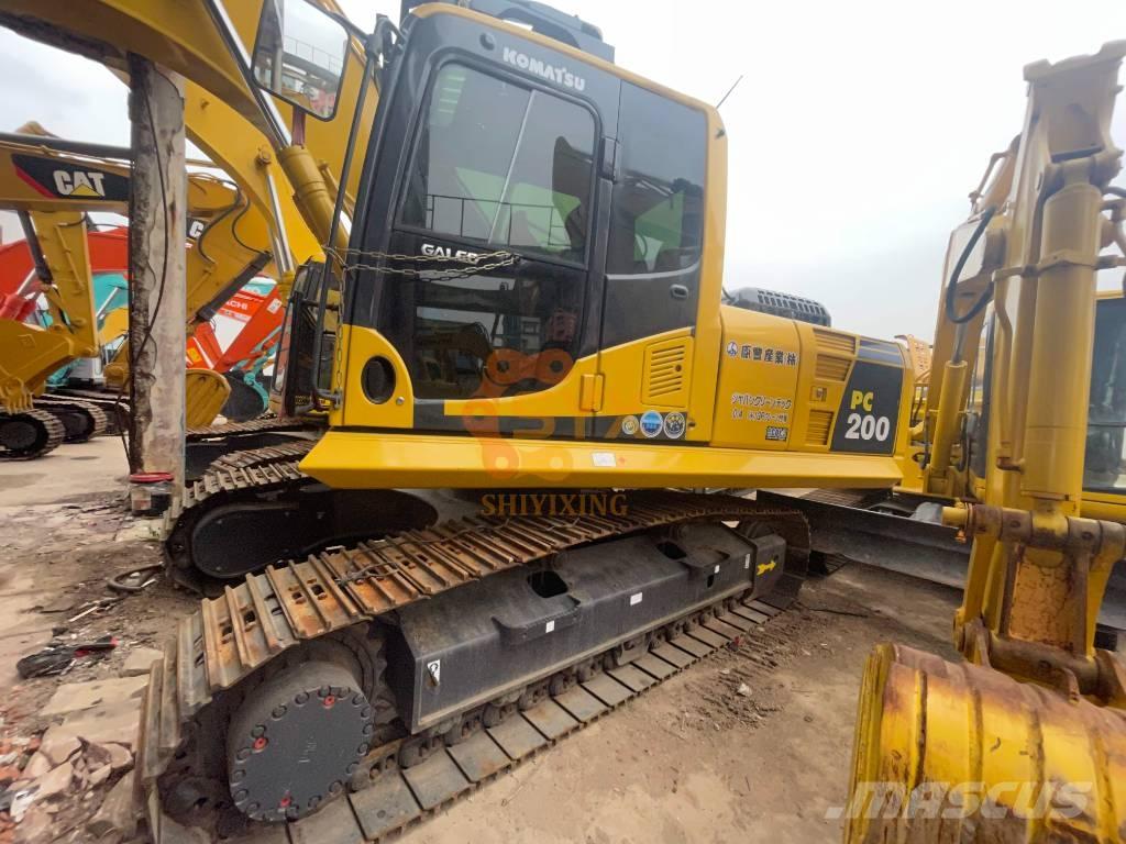 Komatsu PC 200-8 Crawler excavators