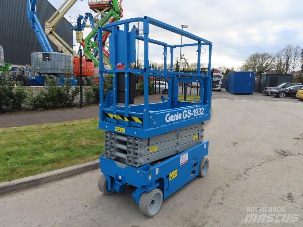 Genie GS 1932 Scissor lifts