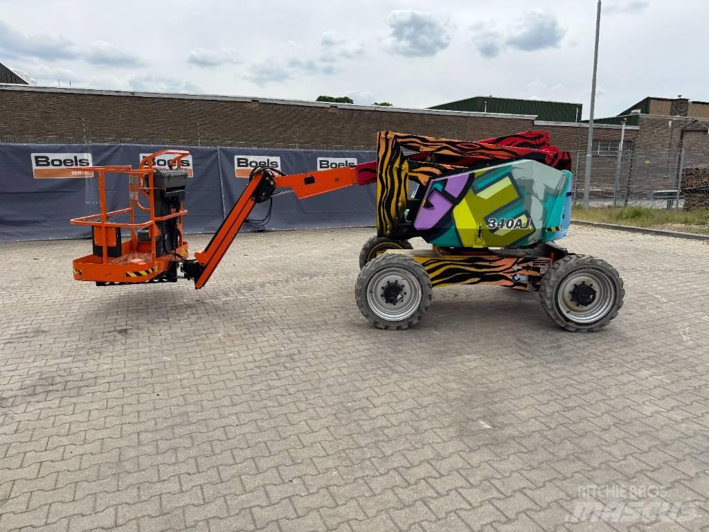 JLG 340AJ Articulated boom lifts