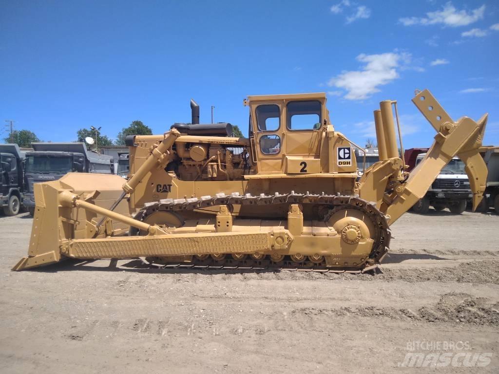 CAT D9H Dozers