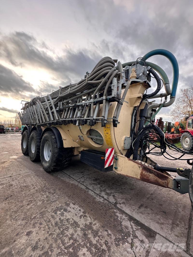 Samsung PG 25 Manure spreaders