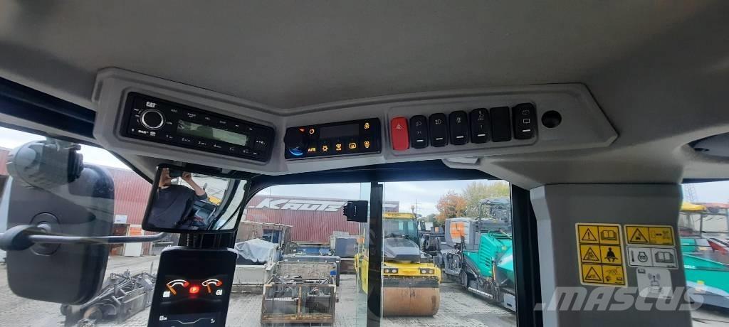 CAT 906 Wheel loaders