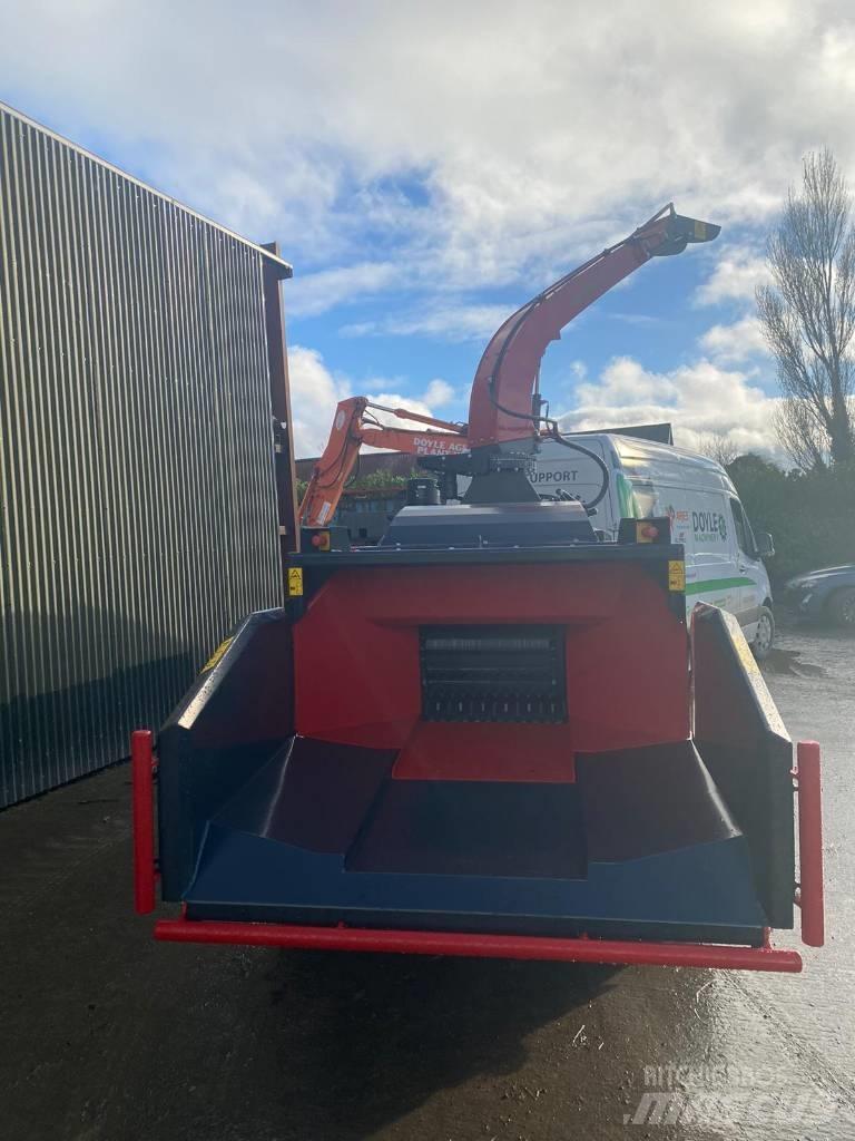  UFKES 942T Wood chippers