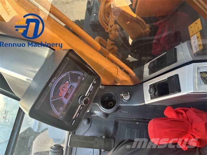 Hyundai 210W-9 Wheeled excavators