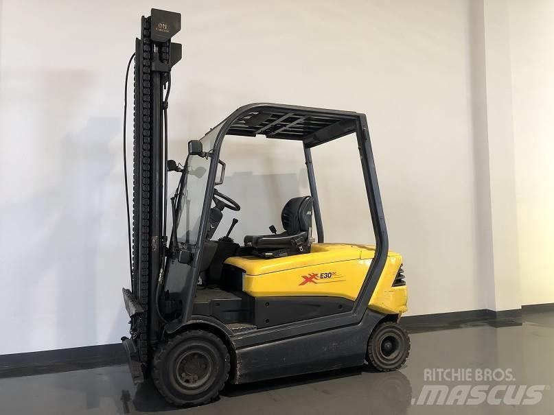 Om-Pimespo XE30 Electric forklift trucks