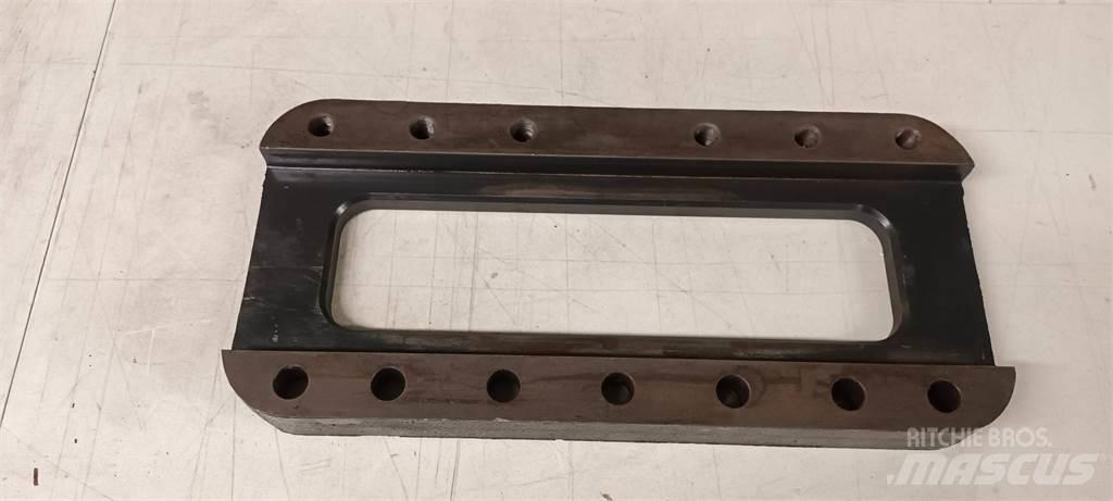 Ponsse 126B1001 Chassis and suspension