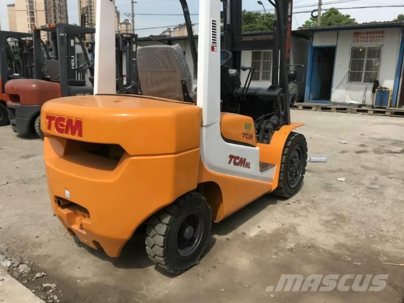 TCM FD 30 Diesel trucks