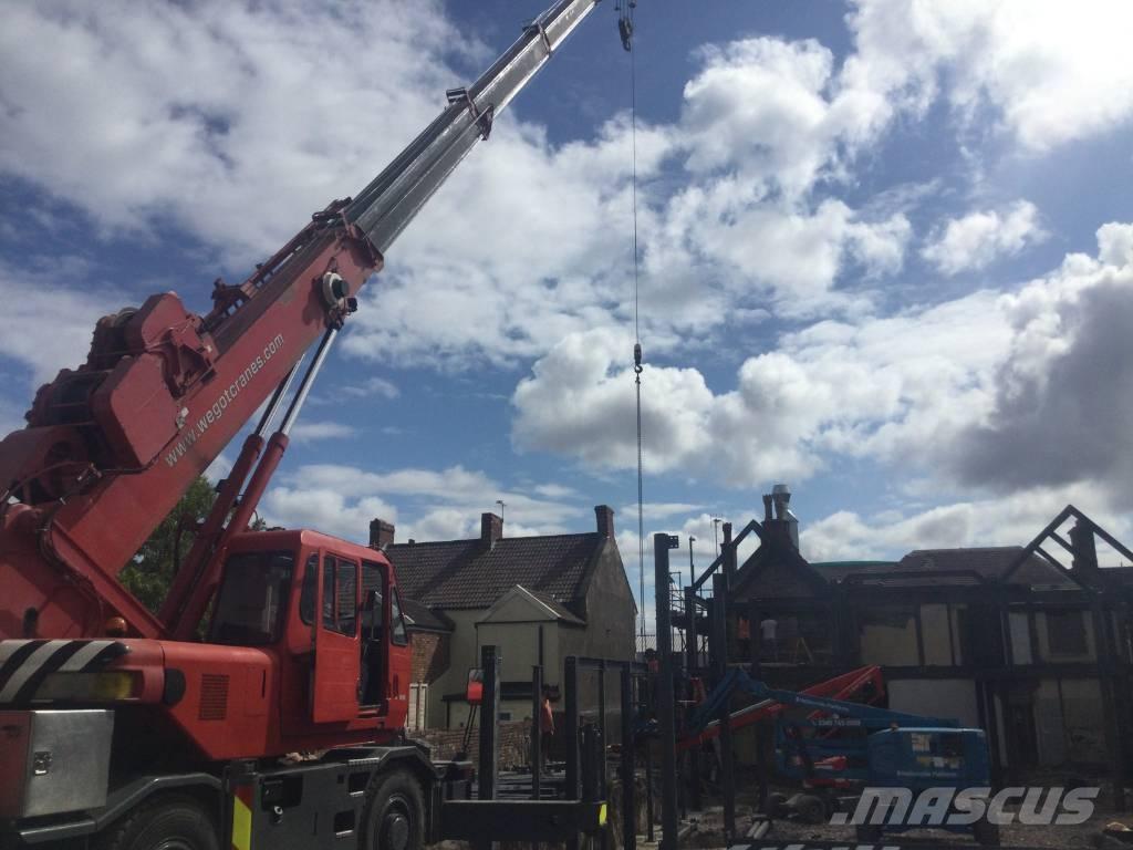 Kobelco rk200-2 All terrain cranes