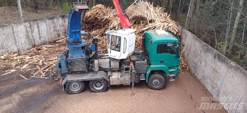 Bruks 806 Wood chippers