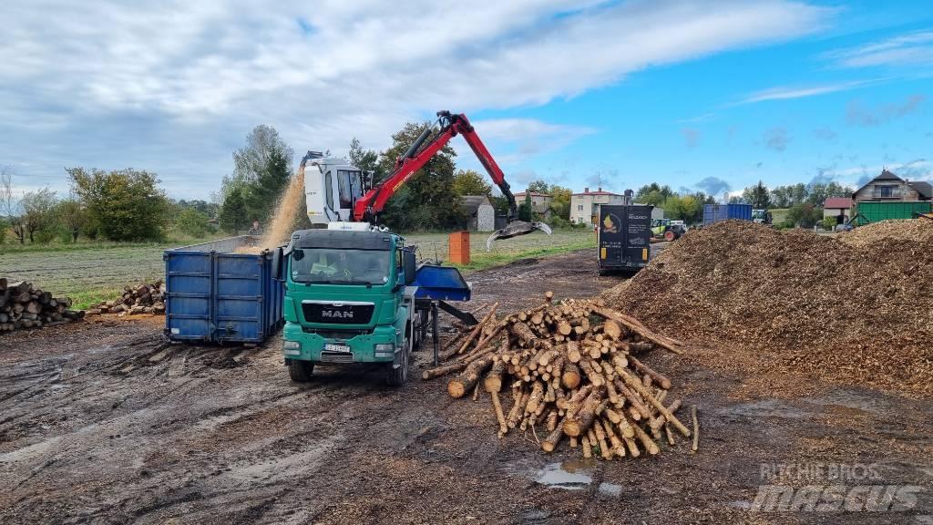 Bruks 806 Wood chippers
