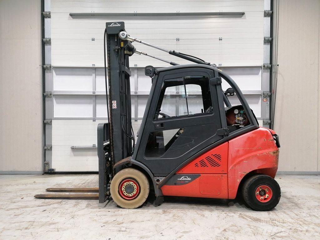 Linde H30TCNG-02 LPG trucks