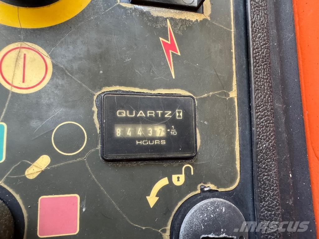 JLG 1200 SJP Telescopic boom lifts