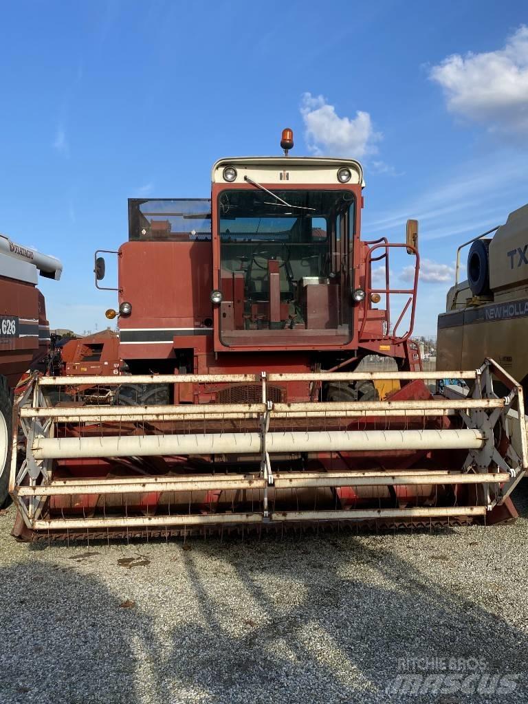 Case IH 1440 Combine harvesters