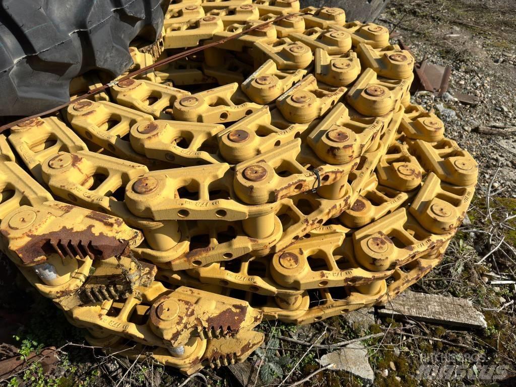 CAT TD15E Tracks, chains and undercarriage