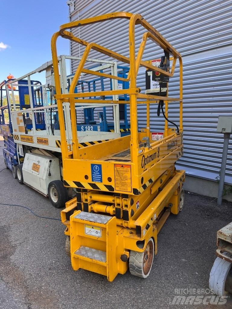 Haulotte Optimum  8 Scissor lifts