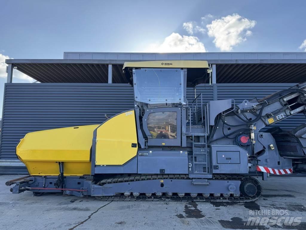 Bomag BMF 2500 S Asphalt pavers