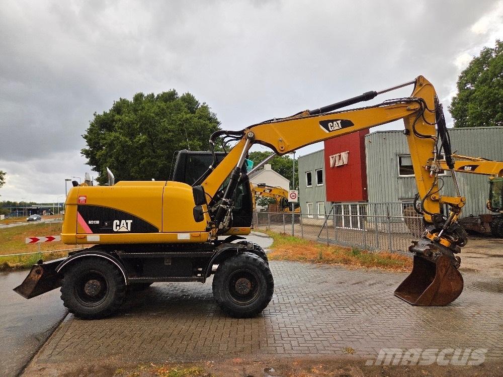 CAT M313D Wheeled excavators