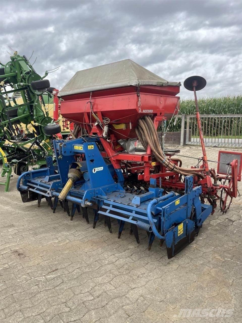 Kverneland Accord Drills