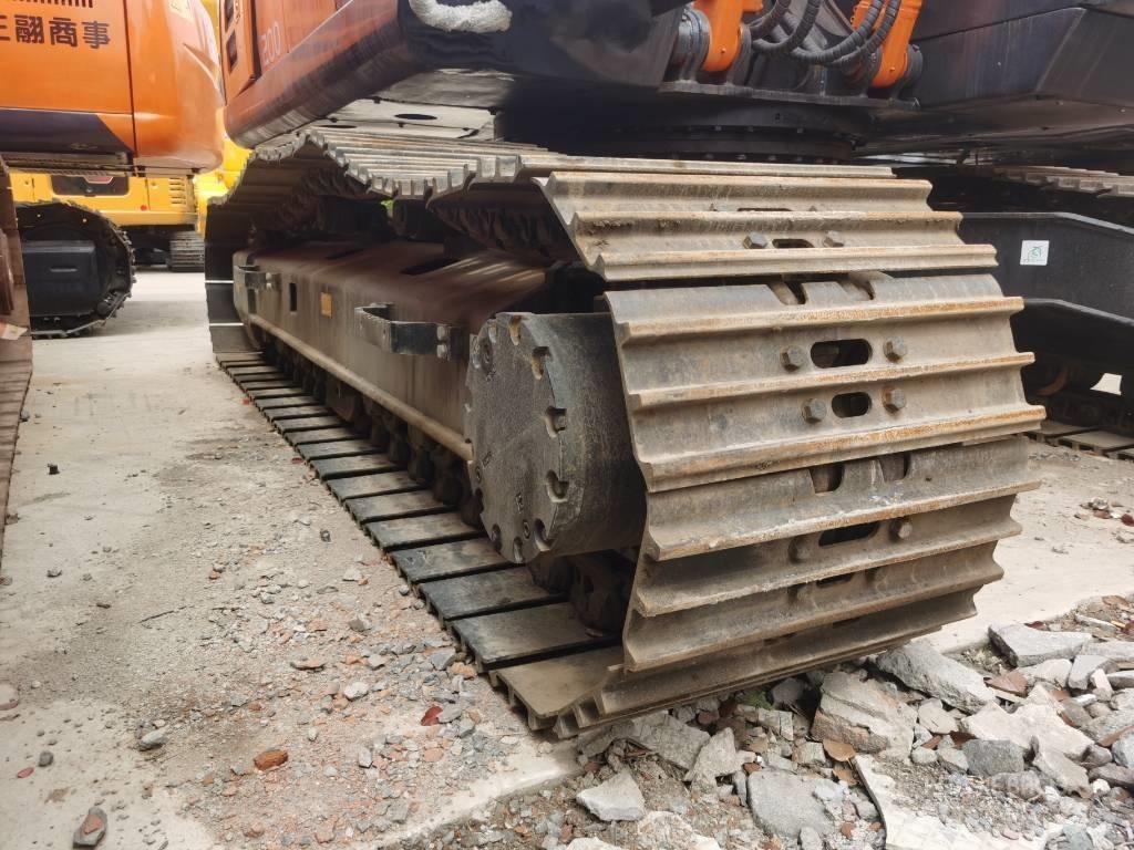 Hitachi zx200 Crawler excavators