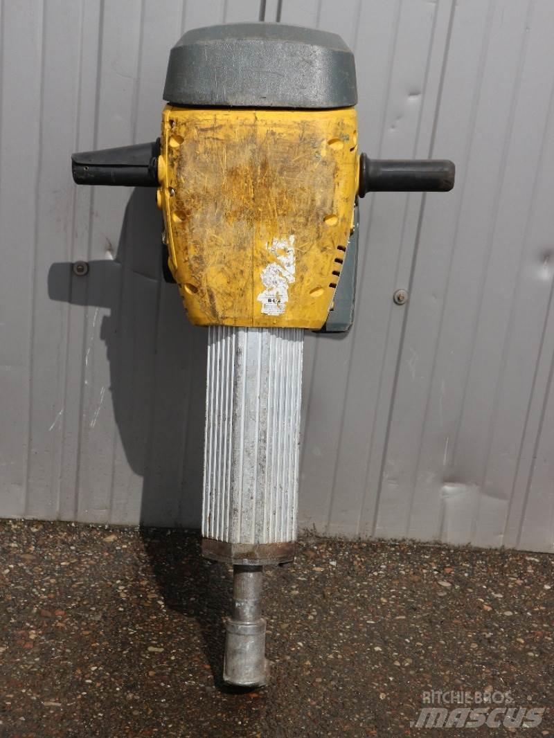 Neuson BH65 Hammers / Breakers