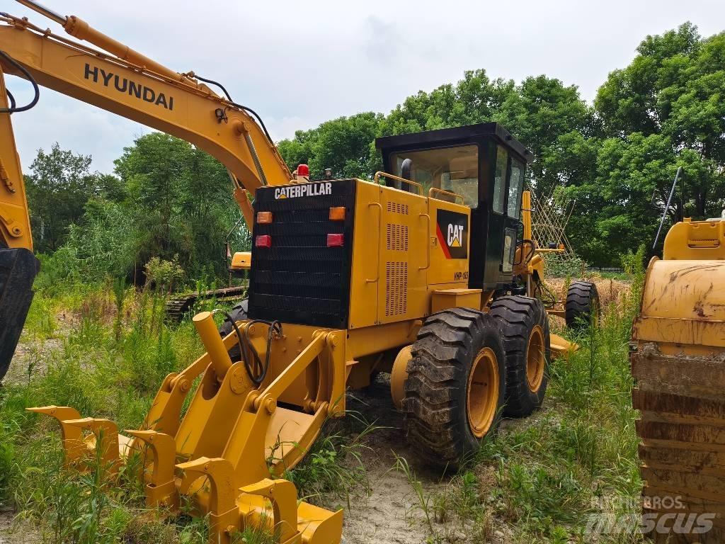 CAT 140K Graders