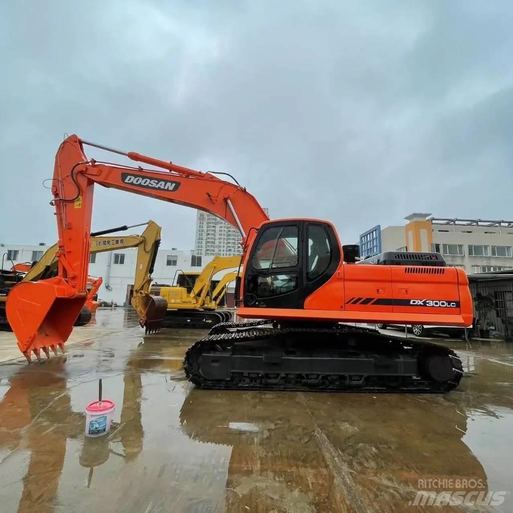 Doosan DX 300 LC Mini excavators < 7t (Mini diggers)