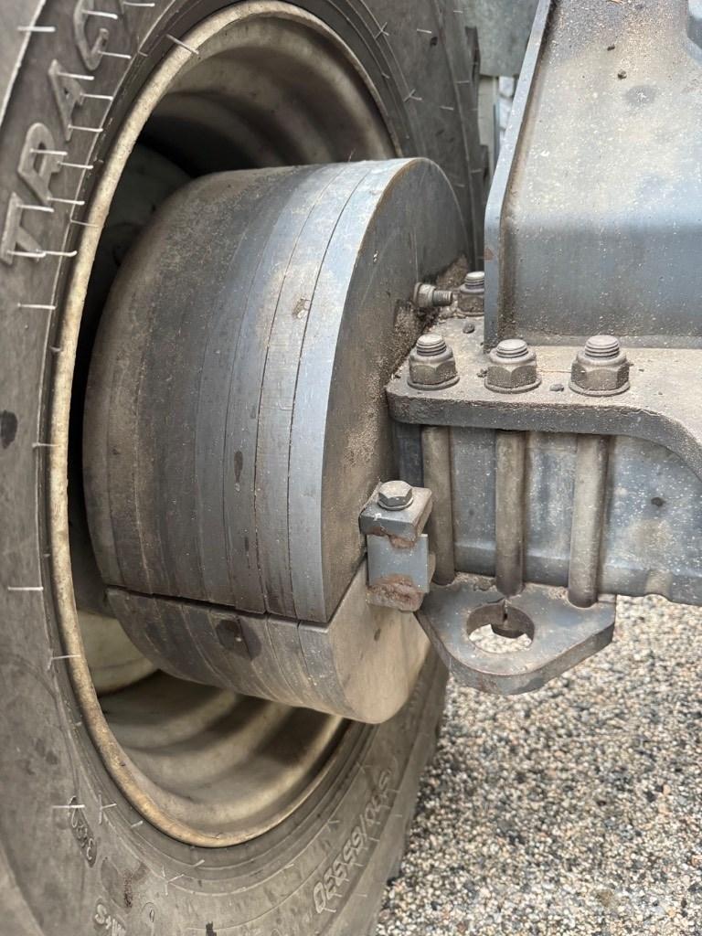 Lännen 8600 i Backhoe loaders