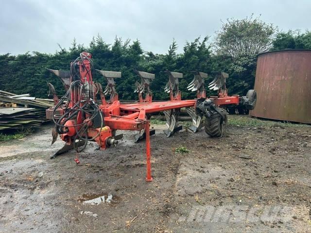 Kuhn MULTIMASTER 183 Reversible ploughs