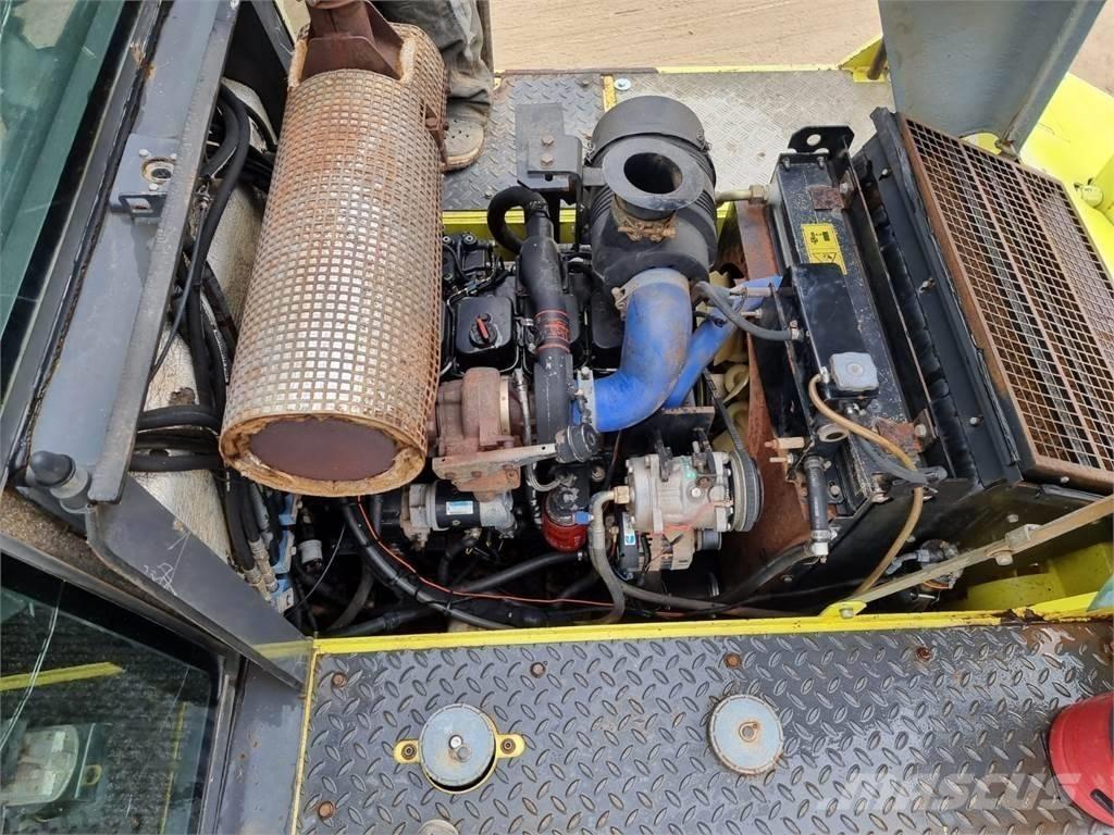 Ammann AP 240 Pneumatic tired rollers