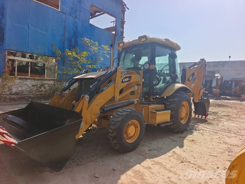 CAT 420F NEW MACHINE Backhoe loaders