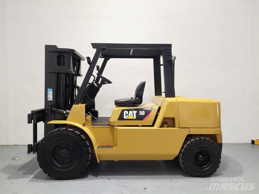 CAT DP50K MC Diesel trucks
