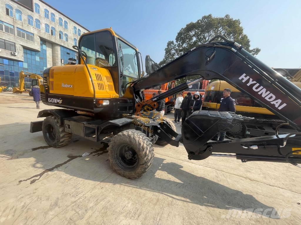 Hyundai 60w Wheeled excavators