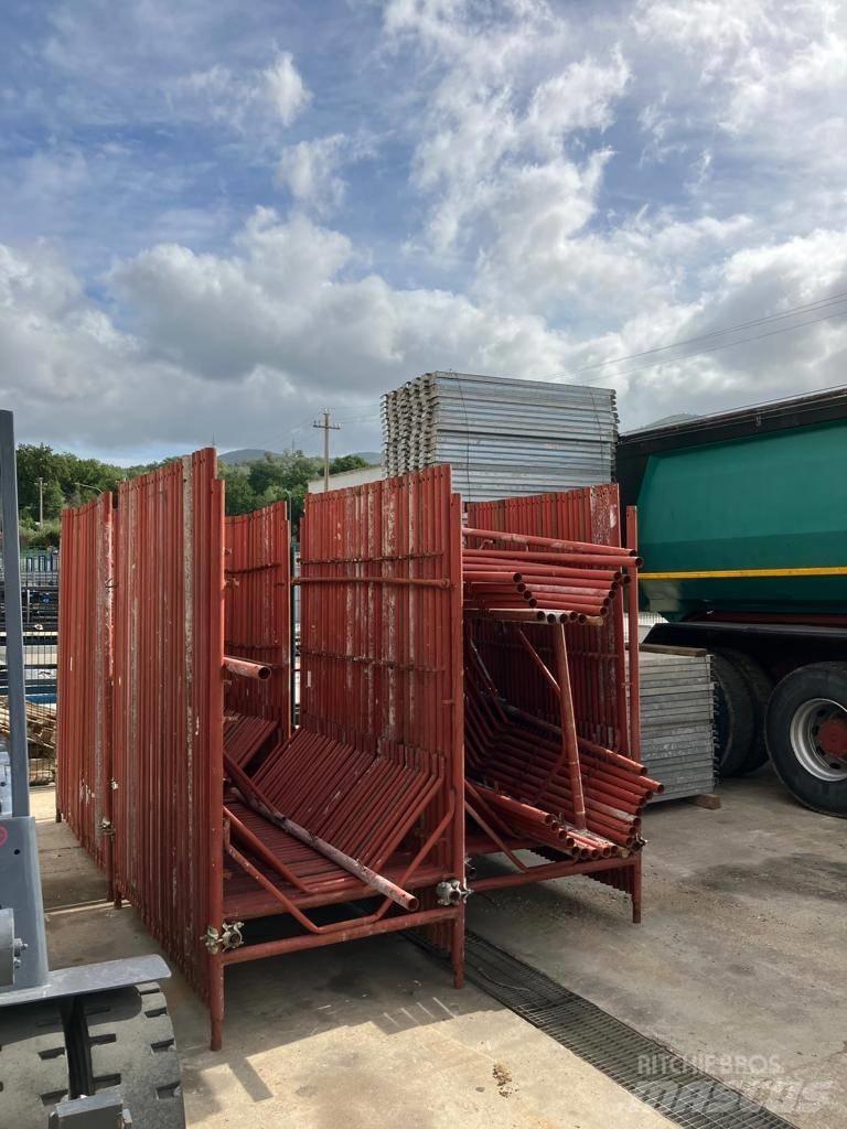  Ponteggio CARPEDIL Scaffolding equipment