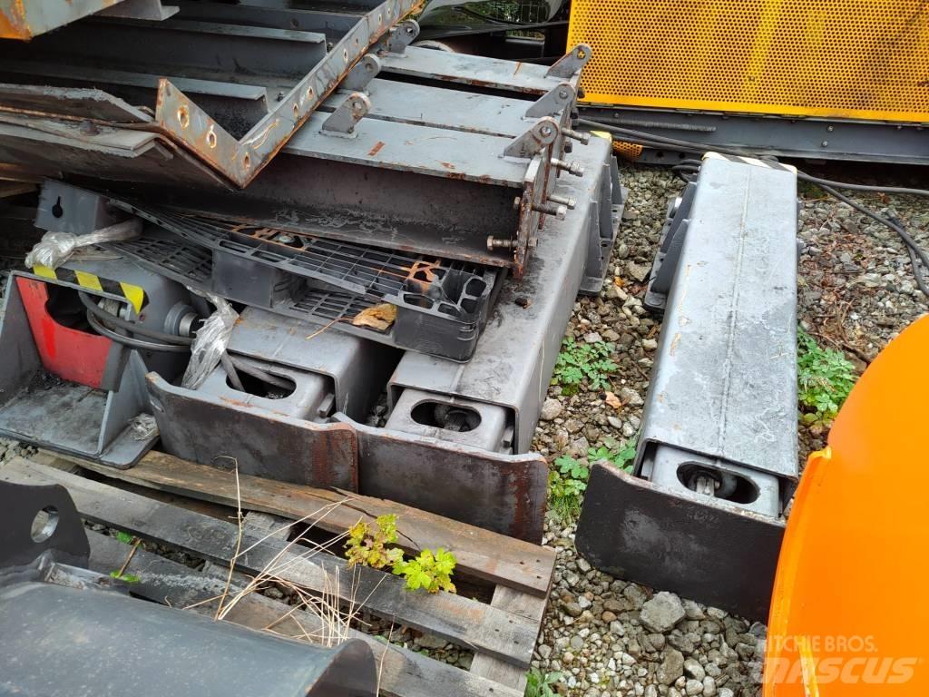 MEKA Łapy podporowe Other attachments and components