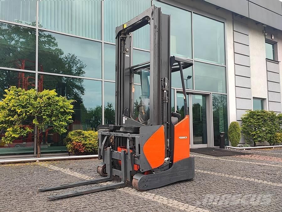 Linde R14X-03 Reach trucks