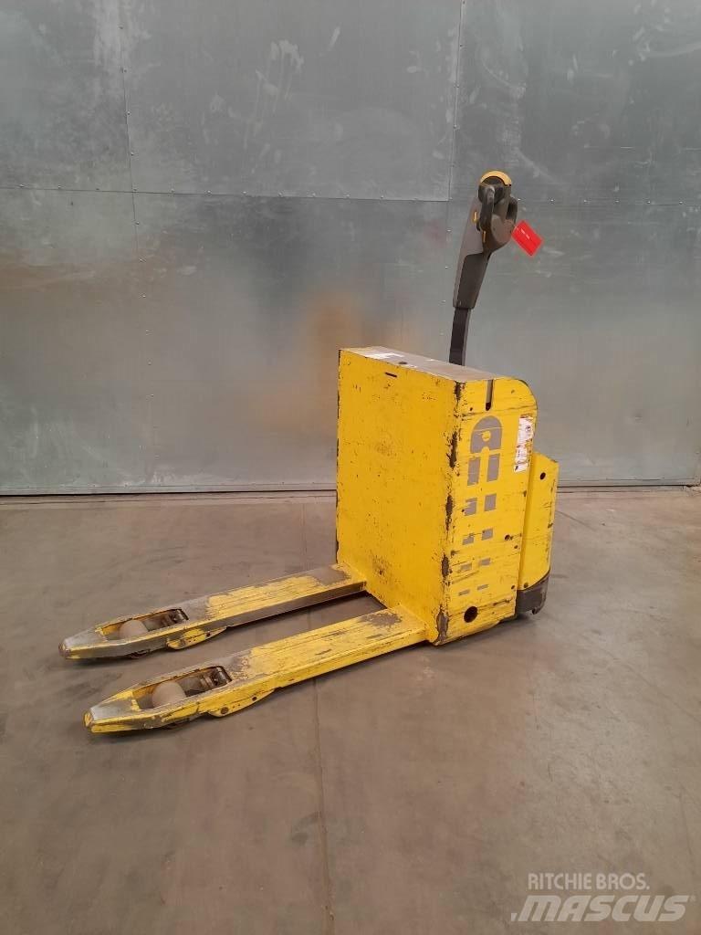 UniCarriers PLL180 Low lifter