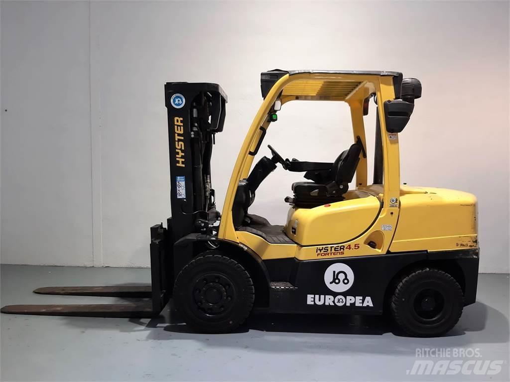Hyster H4 5FTS5 Diesel trucks