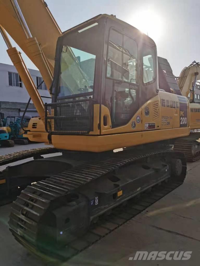 Komatsu PC 200-7 Crawler excavators