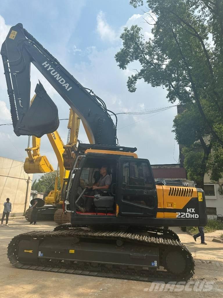 Hyundai HX220HD Midi excavators  7t - 12t