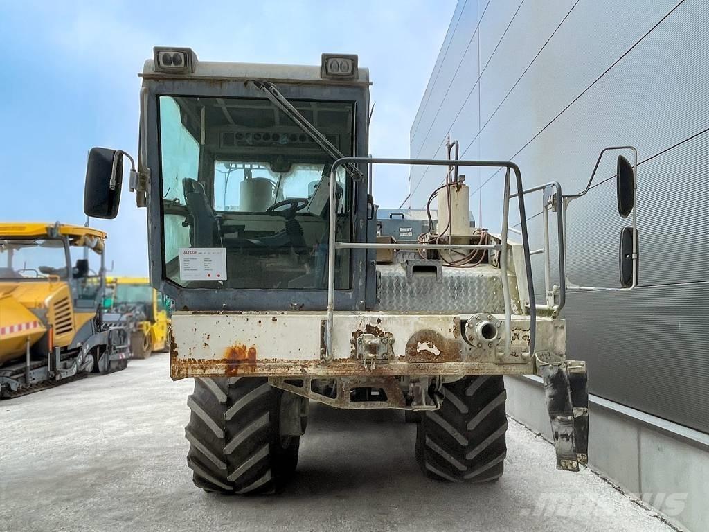 Wirtgen WR 2400 Asphalt recyclers