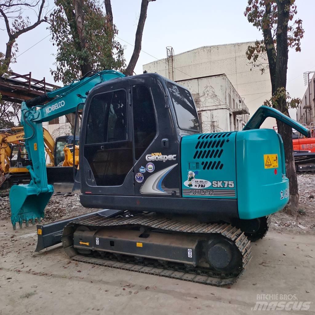 Kobelco SK75 Midi excavators  7t - 12t