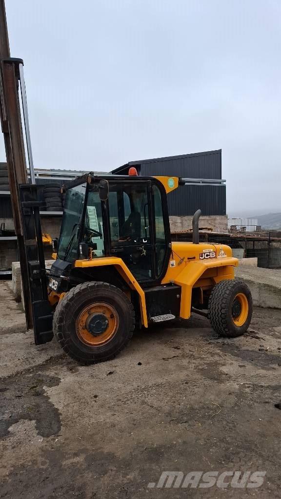 JCB 930 Rough terrain trucks