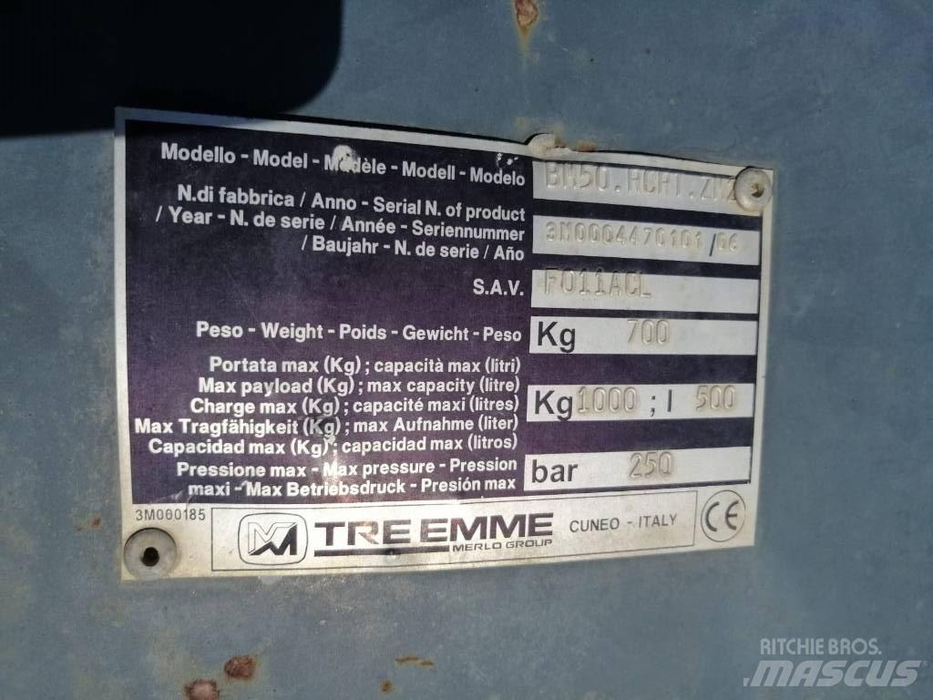 Merlo BM50 Buckets