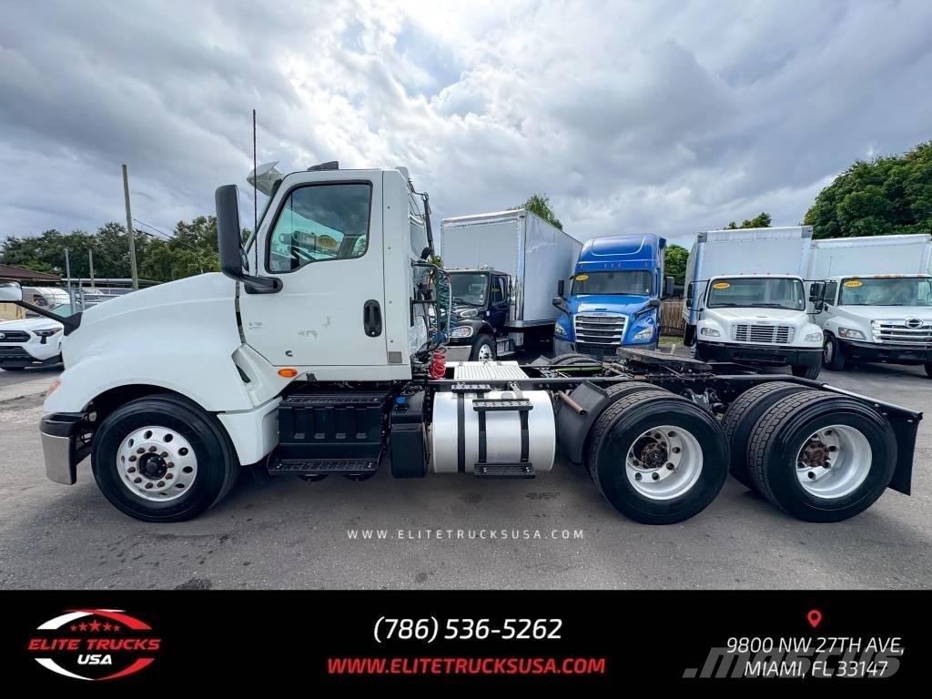 International LT Tractor Units