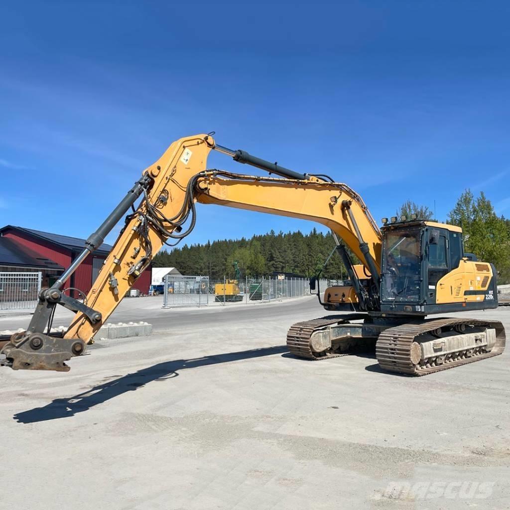 Hyundai HX220L Crawler excavators