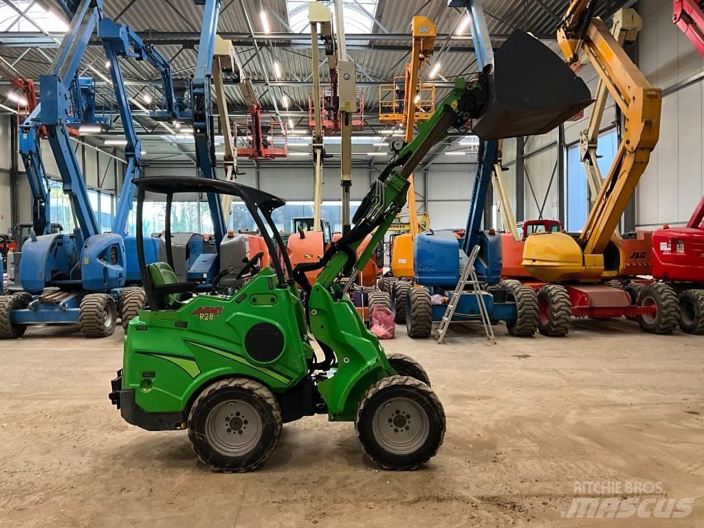 Avant R 28 Mini loaders