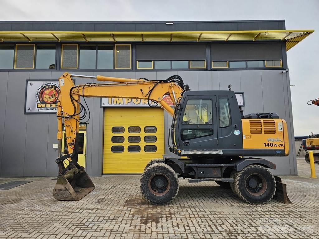 Hyundai R140W-7A Wheeled excavators