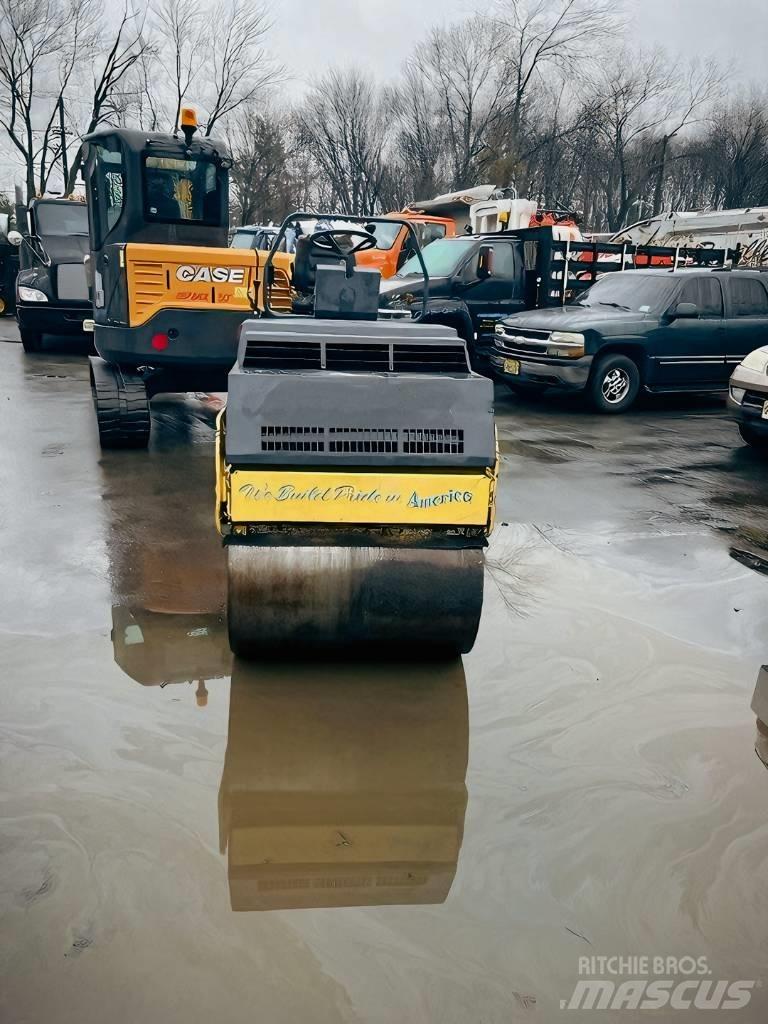 Bomag BW 100 AD-3 Twin drum rollers